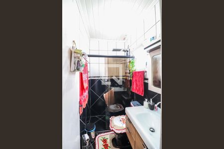 Casa à venda com 240m², 3 quartos e 2 vagasBanheiro de Serviço