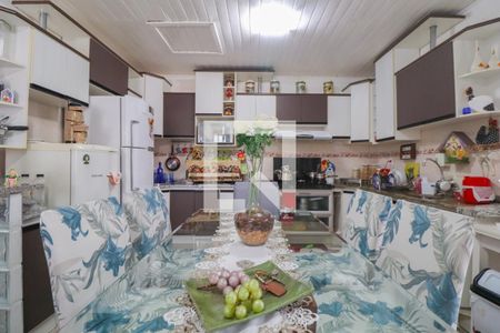 Casa à venda com 240m², 3 quartos e 2 vagasCozinha