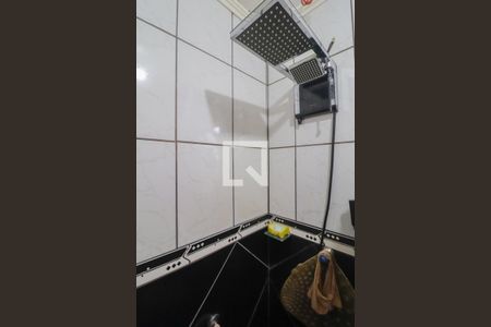 Casa à venda com 240m², 3 quartos e 2 vagasBanheiro de Serviço