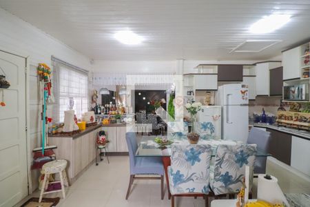 Casa à venda com 240m², 3 quartos e 2 vagasCozinha