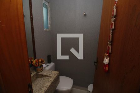 Casa de condomínio à venda com 120m², 3 quartos e 2 vagasLavabo