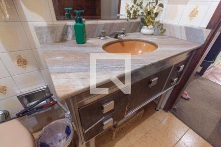 Casa à venda com 150m², 3 quartos e 4 vagasBanheiro da Suíte