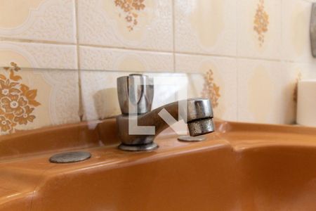 Casa à venda com 150m², 3 quartos e 4 vagasBanheiro - torneira