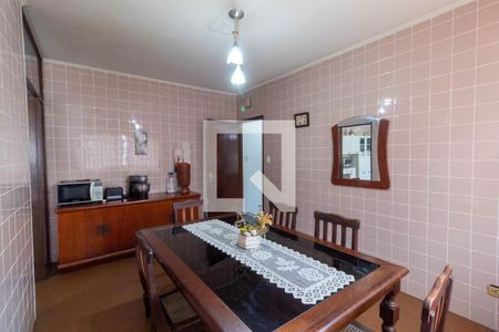 Casa à venda com 150m², 3 quartos e 4 vagasCopa