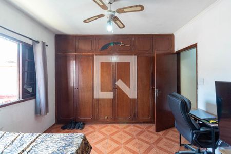 Casa à venda com 150m², 3 quartos e 4 vagasQuarto 2