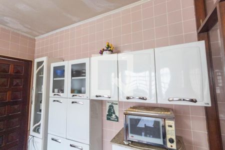 Casa à venda com 150m², 3 quartos e 4 vagasCozinha - Armários