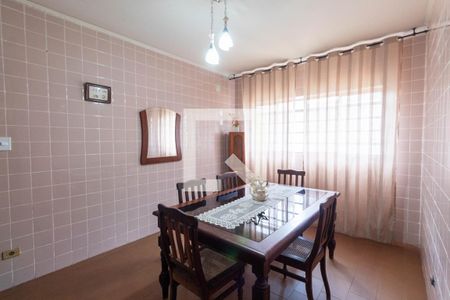 Casa à venda com 150m², 3 quartos e 4 vagasCopa