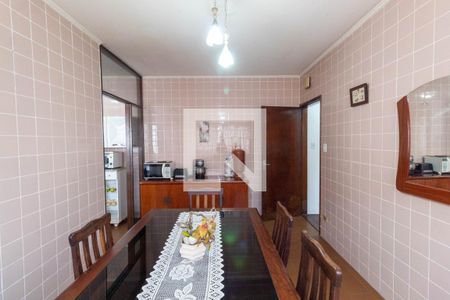 Casa à venda com 150m², 3 quartos e 4 vagasCopa