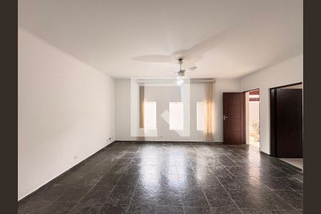 Sala de casa à venda com 3 quartos, 149m² em Vila Scarpelli, Santo André