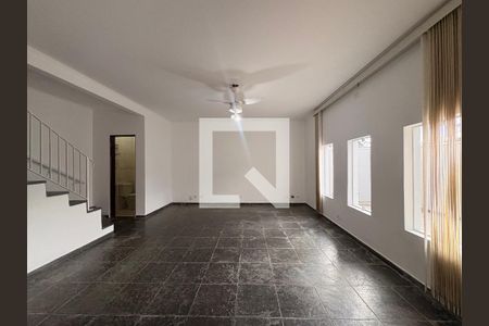 Sala de casa à venda com 3 quartos, 149m² em Vila Scarpelli, Santo André