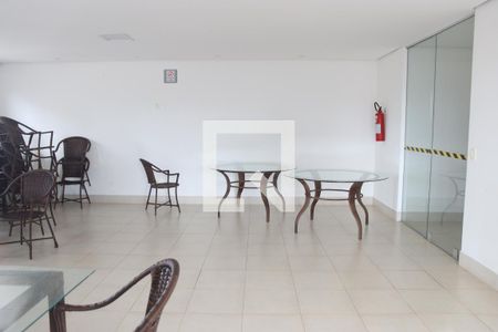 Apartamento para alugar com 64m², 2 quartos e 1 vagaÁrea comum