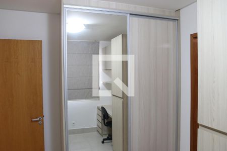 Apartamento para alugar com 64m², 2 quartos e 1 vagaSuíte 1