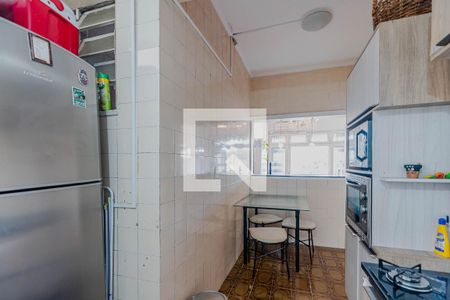 Apartamento à venda com 64m², 2 quartos e sem vaga Apartamento à venda com 64m², 2 quartos e sem vagaCozinha