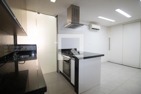 Apartamento à venda com 90m², 1 quarto e 1 vagaCozinha