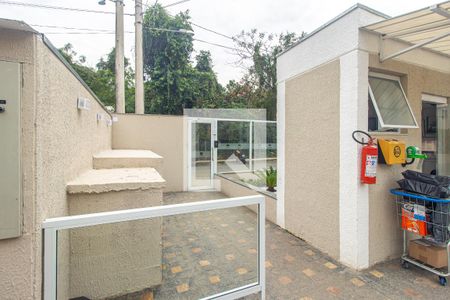 Apartamento para alugar com 45m², 2 quartos e 1 vagaEntrada