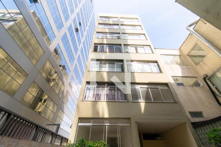 Apartamento à venda com 37m², 1 quarto e sem vaga Apartamento à venda com 37m², 1 quarto e sem vagaFachada do bloco