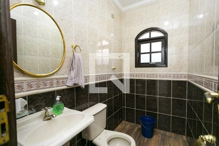 Casa à venda com 115m², 3 quartos e 2 vagasBanheiro