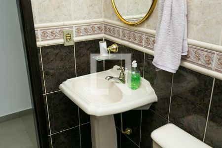 Casa à venda com 115m², 3 quartos e 2 vagasBanheiro