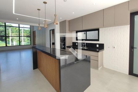 Casa de condomínio à venda com 274m², 3 quartos e 4 vagasCozinha