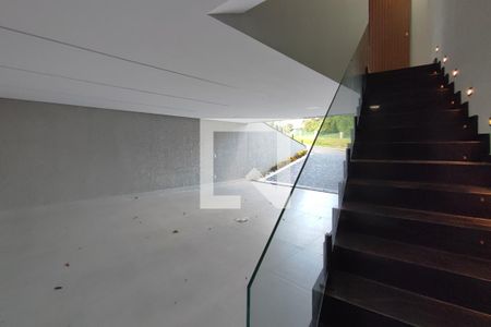 Casa de condomínio à venda com 274m², 3 quartos e 4 vagasEscada - Garagem