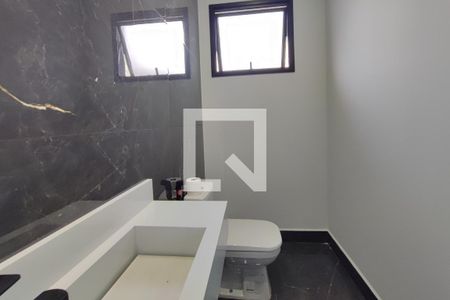 Casa de condomínio à venda com 274m², 3 quartos e 4 vagasLavabo