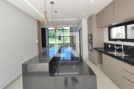 Casa de condomínio à venda com 274m², 3 quartos e 4 vagasCozinha