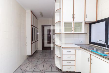 Apartamento à venda com 99m², 3 quartos e 2 vagasCozinha