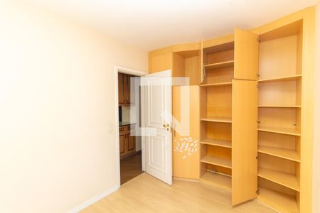 Apartamento à venda com 99m², 3 quartos e 2 vagasQuarto 2