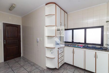 Apartamento à venda com 99m², 3 quartos e 2 vagasCozinha