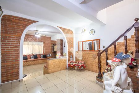 Sala de Estar de casa à venda com 3 quartos, 500m² em Vila Osasco, Osasco