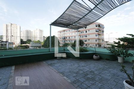 Apartamento à venda com 75m², 2 quartos e 1 vaga Apartamento à venda com 75m², 2 quartos e 1 vagaÁrea comum