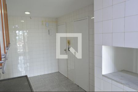 Apartamento à venda com 75m², 2 quartos e 1 vagaCozinha