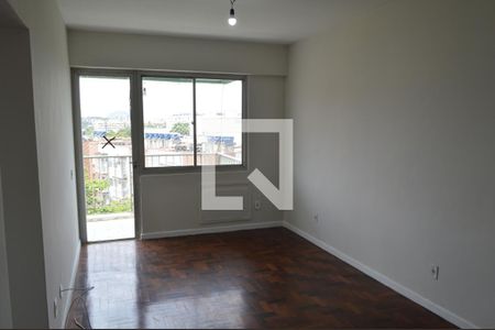 Apartamento à venda com 75m², 2 quartos e 1 vagaSala