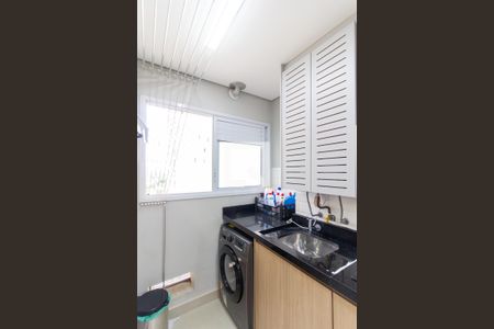 Apartamento à venda com 70m², 2 quartos e 1 vaga Apartamento à venda com 70m², 2 quartos e 1 vagaÁrea de Serviço