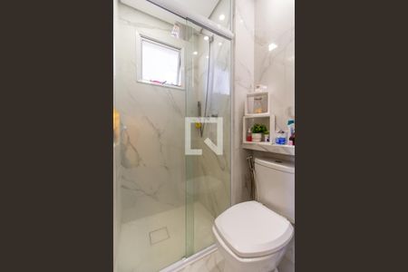 Apartamento à venda com 70m², 2 quartos e 1 vaga Apartamento à venda com 70m², 2 quartos e 1 vagaBanheiro da Suíte