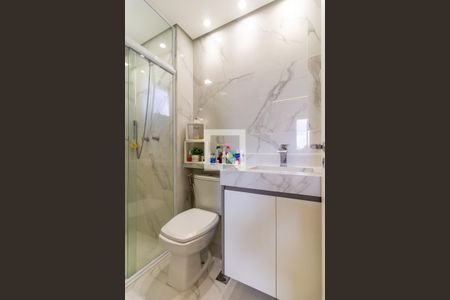 Apartamento à venda com 70m², 2 quartos e 1 vaga Apartamento à venda com 70m², 2 quartos e 1 vagaBanheiro da Suíte