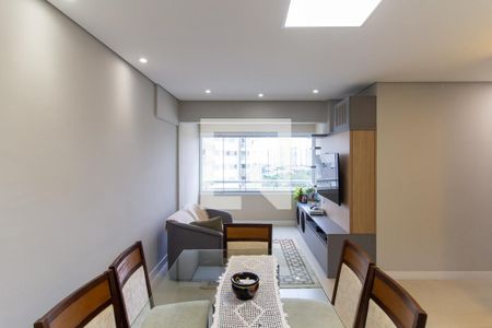 Apartamento à venda com 70m², 2 quartos e 1 vaga Apartamento à venda com 70m², 2 quartos e 1 vagaSala