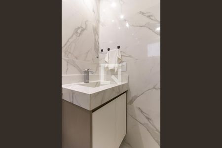 Apartamento à venda com 70m², 2 quartos e 1 vaga Apartamento à venda com 70m², 2 quartos e 1 vagaBanheiro da Suíte