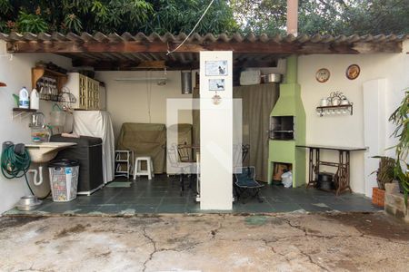 Casa à venda com 142m², 2 quartos e 1 vagaQuintal