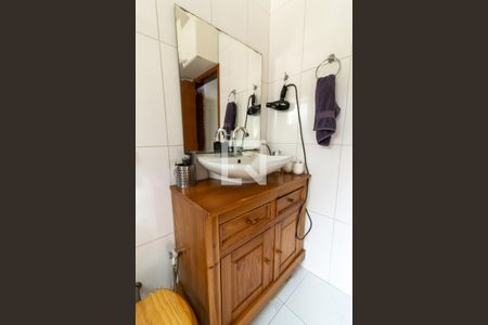 Casa à venda com 142m², 2 quartos e 1 vagaBanheiro