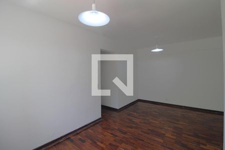 Sala de apartamento para alugar com 3 quartos, 70m² em Socorro, São Paulo