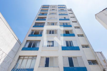 Apartamento à venda com 101m², 2 quartos e 1 vaga Apartamento à venda com 101m², 2 quartos e 1 vagaFachada