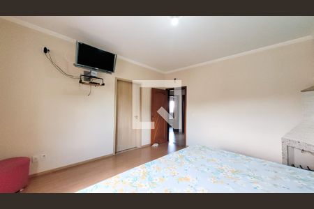 Casa para alugar com 360m², 4 quartos e 3 vagas Casa para alugar com 360m², 4 quartos e 3 vagasSuite