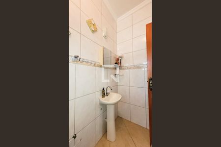 Casa para alugar com 360m², 4 quartos e 3 vagas Casa para alugar com 360m², 4 quartos e 3 vagasBanheiro