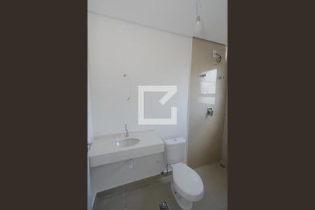 Casa de condomínio para alugar com 350m², 4 quartos e 4 vagasBanheiro da Suíte 2