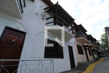 Apartamento à venda com 60m², 2 quartos e 1 vagaFachada