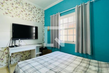 Casa à venda com 220m², 5 quartos e 2 vagas Casa à venda com 220m², 5 quartos e 2 vagasQuarto 2