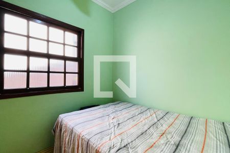 Casa à venda com 220m², 5 quartos e 2 vagas Casa à venda com 220m², 5 quartos e 2 vagasQuarto 1