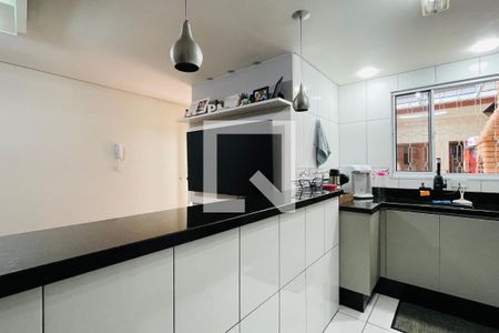 Casa à venda com 220m², 5 quartos e 2 vagas Casa à venda com 220m², 5 quartos e 2 vagasCozinha 2