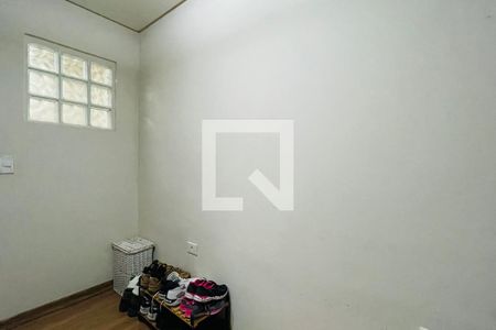 Casa à venda com 220m², 5 quartos e 2 vagas Casa à venda com 220m², 5 quartos e 2 vagasQuarto 3